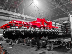 Борона дисковая БДМ 4х2 навесная, со спиральным катком, обслуживаемый корпус