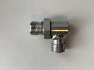 Штуцер угловой (М20х1,5м-М20х1,5м)