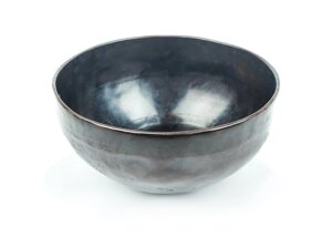 Кованая тибетская поющая чаша черная диаметр 13-13,5 см