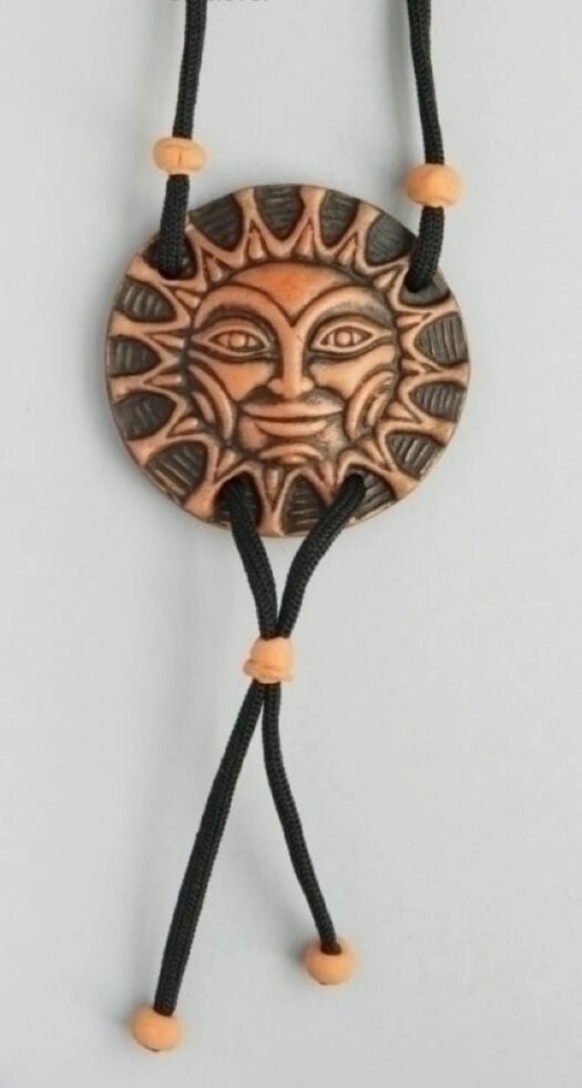 Нашли трещину в обереге? Срочно найдите недостающую часть и почините оберег, пока не поздно