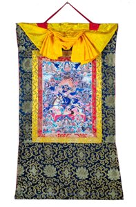 Баннерная тханка Палден Лхамо в шелковой обшивке 66х102 см