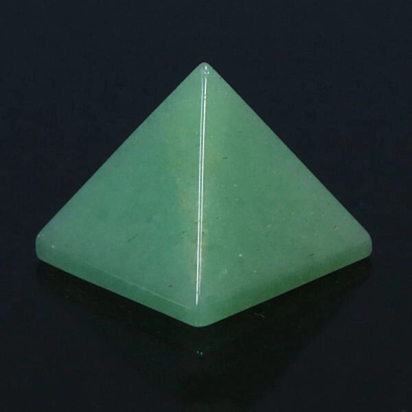 Пирамида из нефрита 3х2,7 см от компании Интернет-магазин "Арьяварта" - фото 1