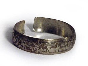 Славянский браслет из мельхиора "Кельтские грифоны" от компании Интернет-магазин "Арьяварта" - фото 1