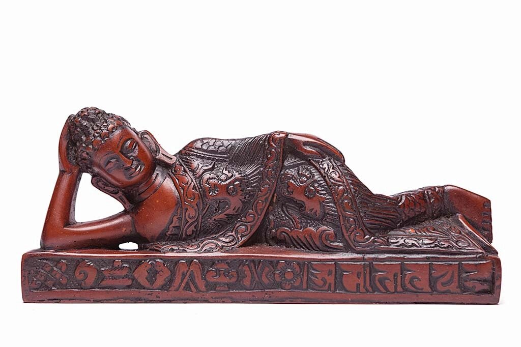 Сувенир из керамики Лежащий Будда в нирване 11 см от компании Интернет-магазин "Арьяварта" - фото 1