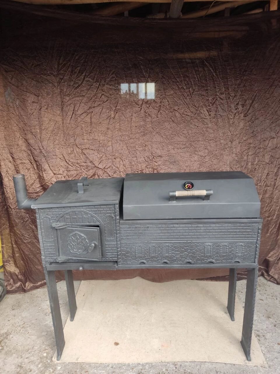Мангал чугунный, с печью под казан  от 8 до 12 л +крышка барбекю от компании КВН24.РУ - фото 1