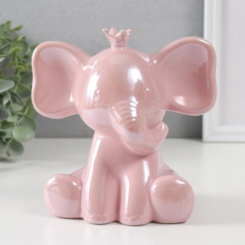 Копилка керамика "Слонёнок в короне" розовый перламутр 14,5х9,7х14,8 см