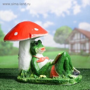Садовая фигура "Лягушка под грибом с книжкой" 25х45х35см