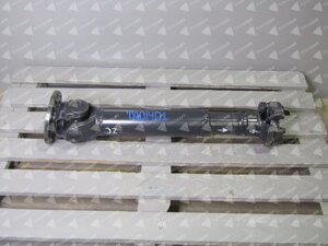 Карданный вал передний 252113083/252115202 (L-755мм, фланец 8 отв Dфланца-180мм/крестовина Т160) XCMG ZL50GV в Амурской области от компании ООО «ЦЕНТР ГРУПП»