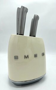 Набор ножей SMEG из 7 предметов с подставкой, кремовый цвет.
