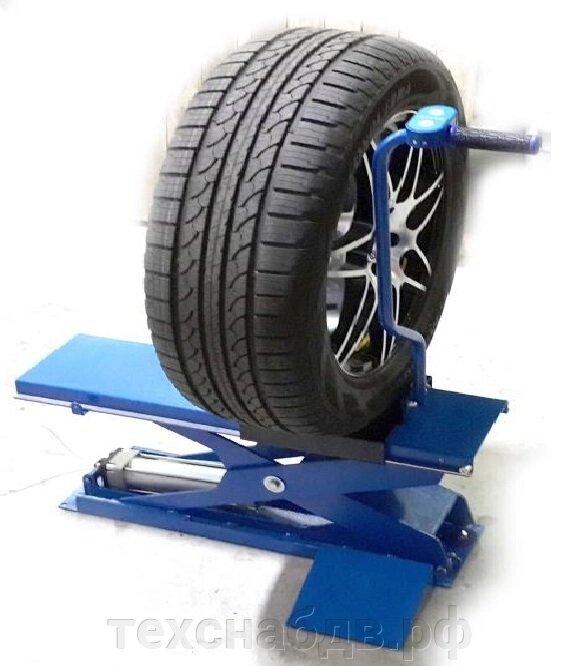 Пневмоподъемник для подъема колес до 70 кг, EASY LIFT от компании ООО"ТехСнаб ДВ" - фото 1