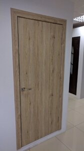 Межкомнатная дверь ГЛУХАЯ 500 гладкая пвх Рустик натуральный алюмин кромка мат хром ТАНДОР