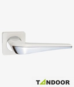 Ручка дверная RENZ на квадратном основании ФИОРЕ DH 425-02 W/CP белый/хром блестящий TD185213 в Крыму от компании Двери в Евпатории