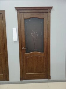 Межкомнатная дверь ОСТЕКЛЕННАЯ ЛЕО Массив ольхи античный орех светлое классика ТАНДОР