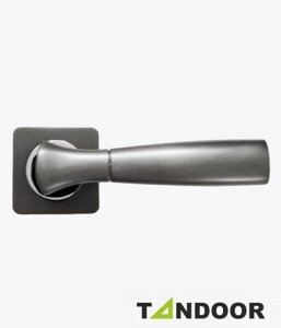 Ручка дверная TRODOS на квадратном основании AL-02-A4844 GF/CP (графит/хром) TD185231 в Крыму от компании Двери в Евпатории