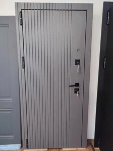 Входная дверь 10,5см КОНЦЕПТ ВФД вертикаль МДФ/МДФ белый двухцветный короб