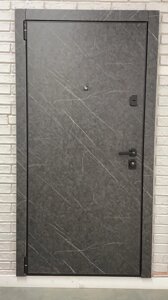 Входная дверь 10см ПОРТА Porta M П50. П50 Black Stone лофт камень /Silky Way белый