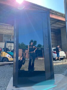 Входная дверь 11,5см диона вертикаль мдф/мдф черное зеркало панорама лакобель нерж порог венмар