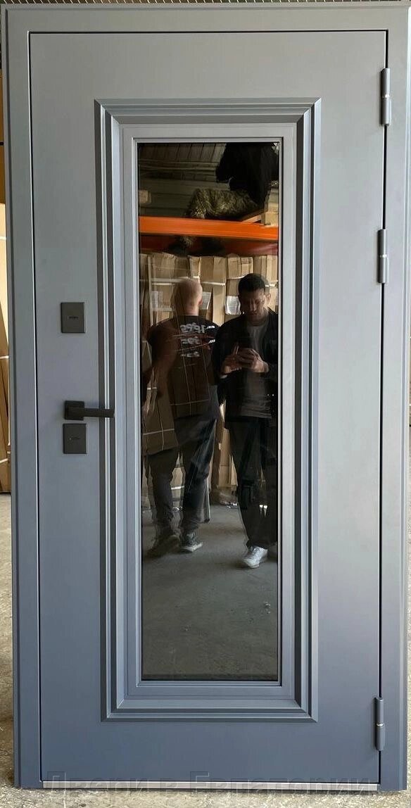 Входная дверь 11см ТЕРМО стекло муар серый 7021/ Беж капучино двухцвет короб ЕОПТ от компании Двери в Евпатории - фото 1