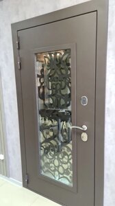 Входная дверь уличная 11см АЖУР 8019 ВЕНМАР СТЕКЛОПАКЕТ тиснение на металле цинкогрунт / капучино