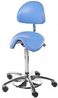БТ-ЭРГО-4 Рабочий стул для врача, эргономичный с сиденьем типа "седло" и спинкой, с ножной регулировкой высоты от компании АВАНТИ Медицинская мебель и оборудование - фото 1