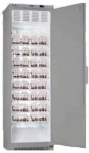 Холодильник для хранения крови ХК-400-2 ПОЗиС с дверью из металлопласта и блоком управления БУ-М01 (400 л) цвет серебро