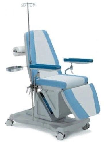 Многофункциональное донорское кресло электрическое (ножная секция — гидравлика) 19-PO300 (Вариант 1) от компании АВАНТИ Медицинская мебель и оборудование - фото 1