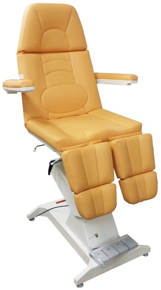 Педикюрное кресло "ФутПрофи-2", 2 электропривода, с ножной педалью управления, с газлифтами на подножках от компании АВАНТИ Медицинская мебель и оборудование - фото 1