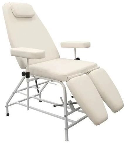 Педикюрное кресло с подлокотниками КР18 (п) от компании АВАНТИ Медицинская мебель и оборудование - фото 1