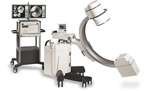 Рентгеновский аппарат типа С-дуга Dixion Cyberbloc от компании АВАНТИ Медицинская мебель и оборудование - фото 1