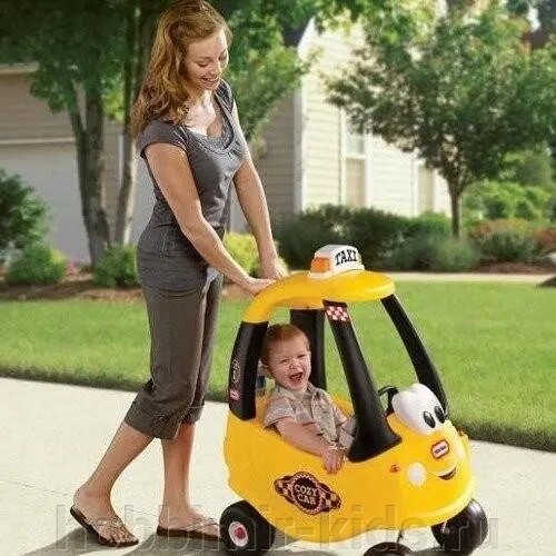 Детский автомобиль-каталка Такси Little tikes 172175 , цвет: желтый (Каталки cozy coupe) от компании Интернет магазин детских товаров "ХОББИ МИР KIDS" - фото 1