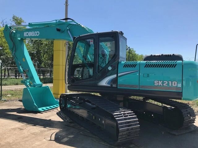 Экскаватор гусеничный Kobelco SK 210 LC-8 ковш 1 м3 Япония с наработкой от компании Компания Русбизнесавто - фото 1