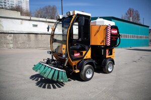 Универсальная подметальная машина «SWEEPER» ММК-1000 пылесос, объем бункера для смета 1 куб/м