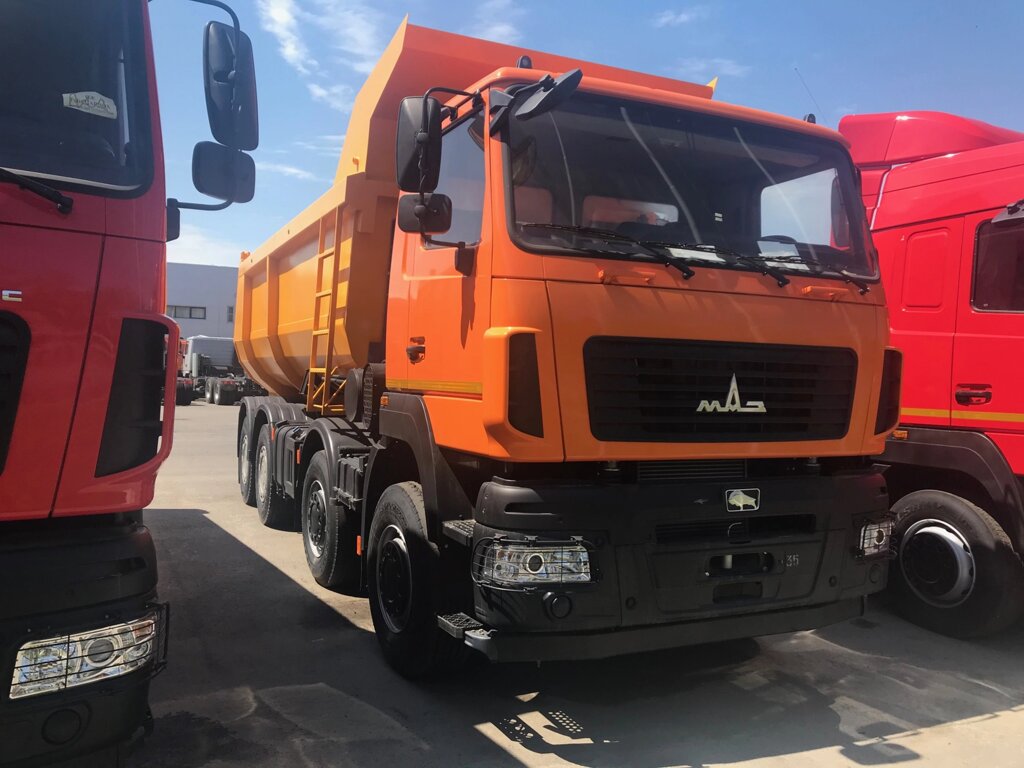 Самосвал МАЗ 6516W8 от компании Компания Русбизнесавто - фото 1