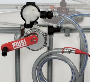 PIUSI Насос ручной для AdBlue, антифриза роторный для еврокуба Piusi F00332B1P1413, 0,38 л/ход, с фильтром