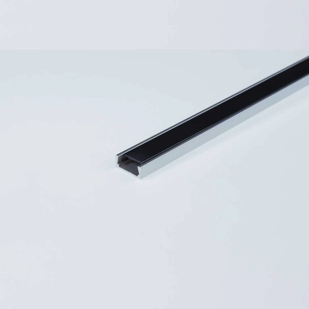 Алюминиевый профиль 551Black (2000х15х6мм с черным рассеивателем) DELCI от компании ФЕРОСВЕТ - фото 1