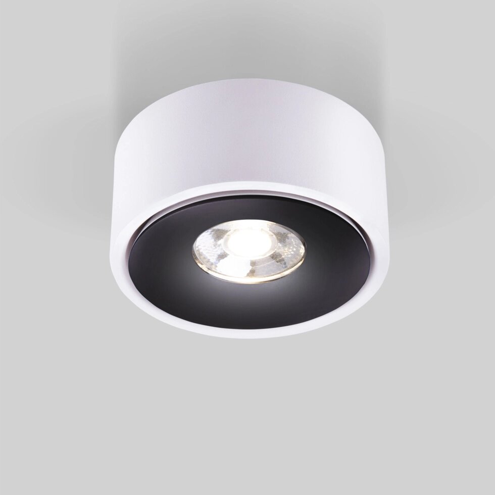 Накладной светодиодный светильник Glide 25100/LED 8W 4200K белый/чёрный от компании ФЕРОСВЕТ - фото 1