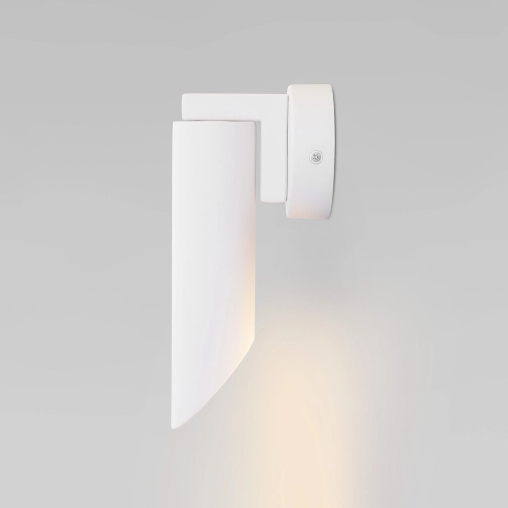 Настенный светильник с металлическим плафоном 40037/1 белый от компании ФЕРОСВЕТ - фото 1