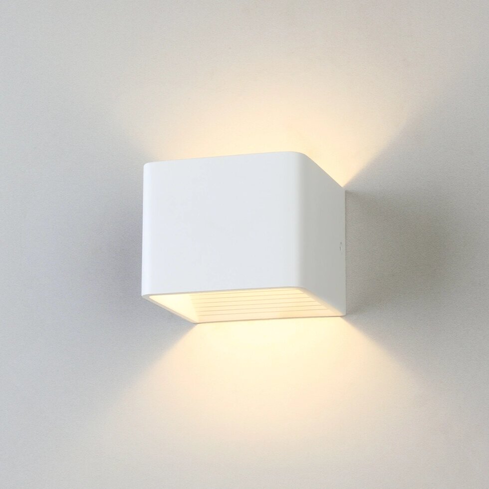 Настенный светодиодный светильник Corudo LED MRL LED 1060 белый от компании ФЕРОСВЕТ - фото 1