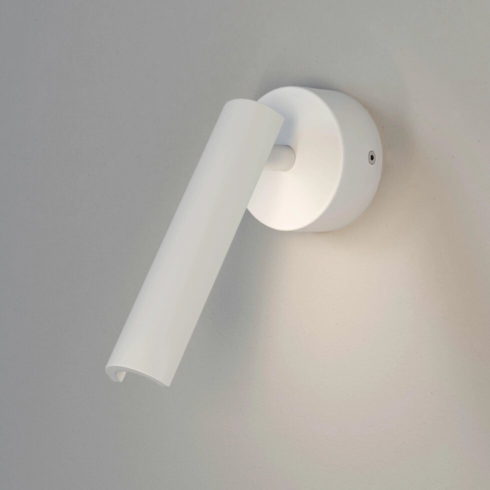 Настенный светодиодный светильник в стиле минимализм 20126/1 LED белый от компании ФЕРОСВЕТ - фото 1