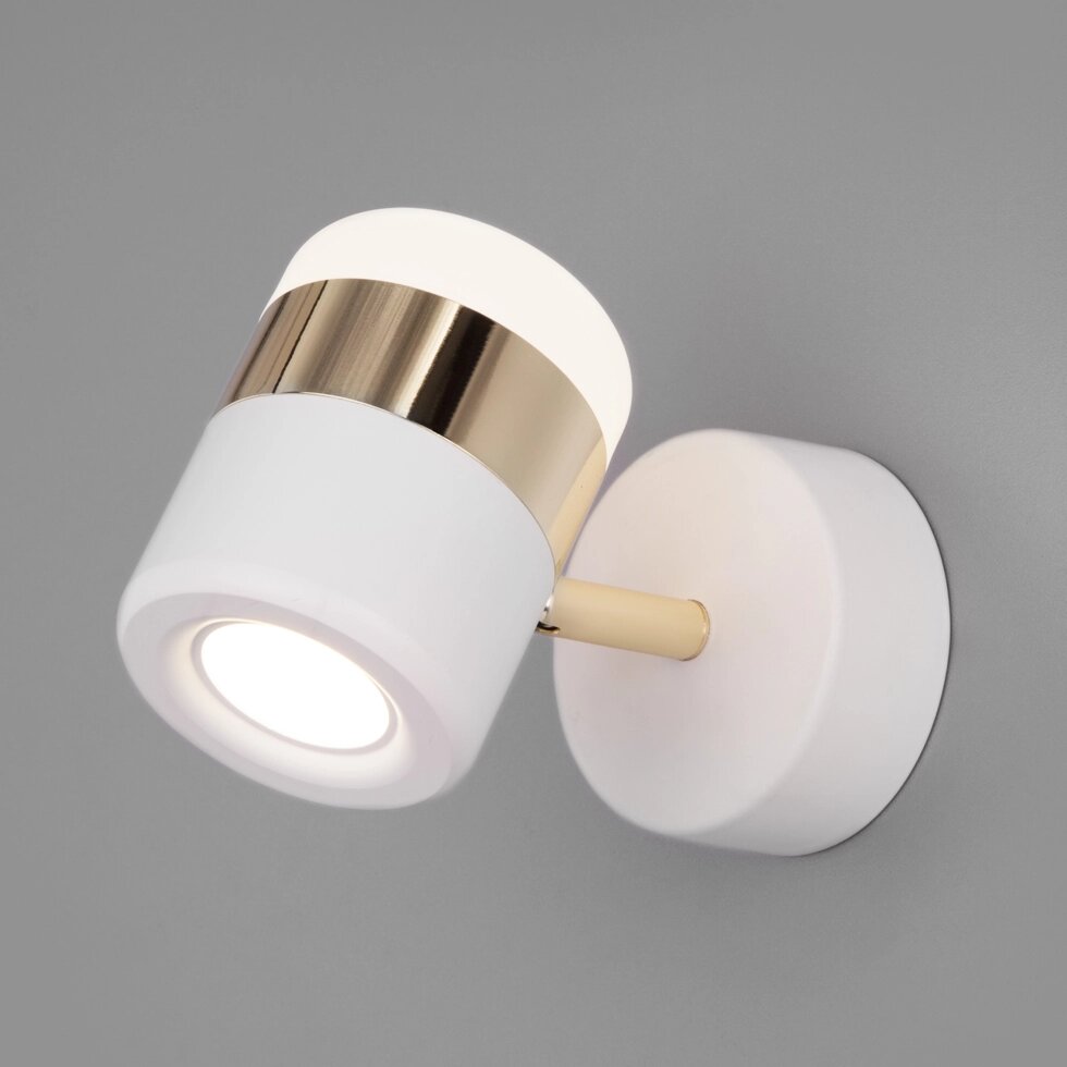 Настенный светодиодный светильник в стиле минимализм 20165/1 LED золото / белый от компании ФЕРОСВЕТ - фото 1