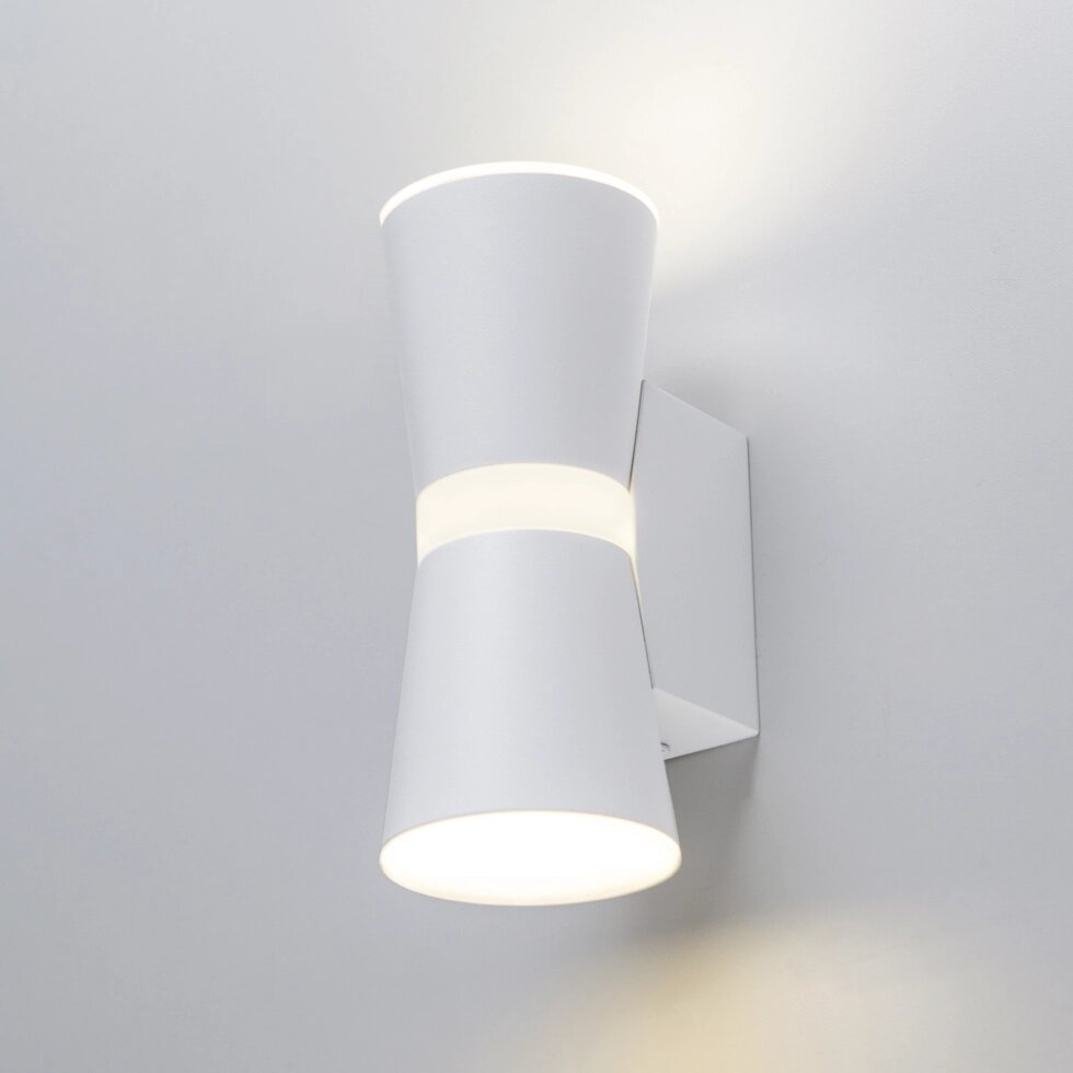 Настенный светодиодный светильник Viare LED MRL LED 1003 белый от компании ФЕРОСВЕТ - фото 1