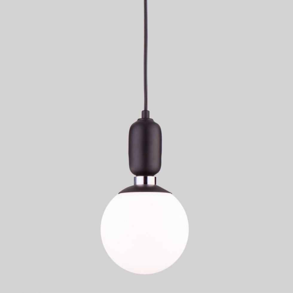 Подвесной светильник со стеклянным плафоном 50151/1 черный от компании ФЕРОСВЕТ - фото 1