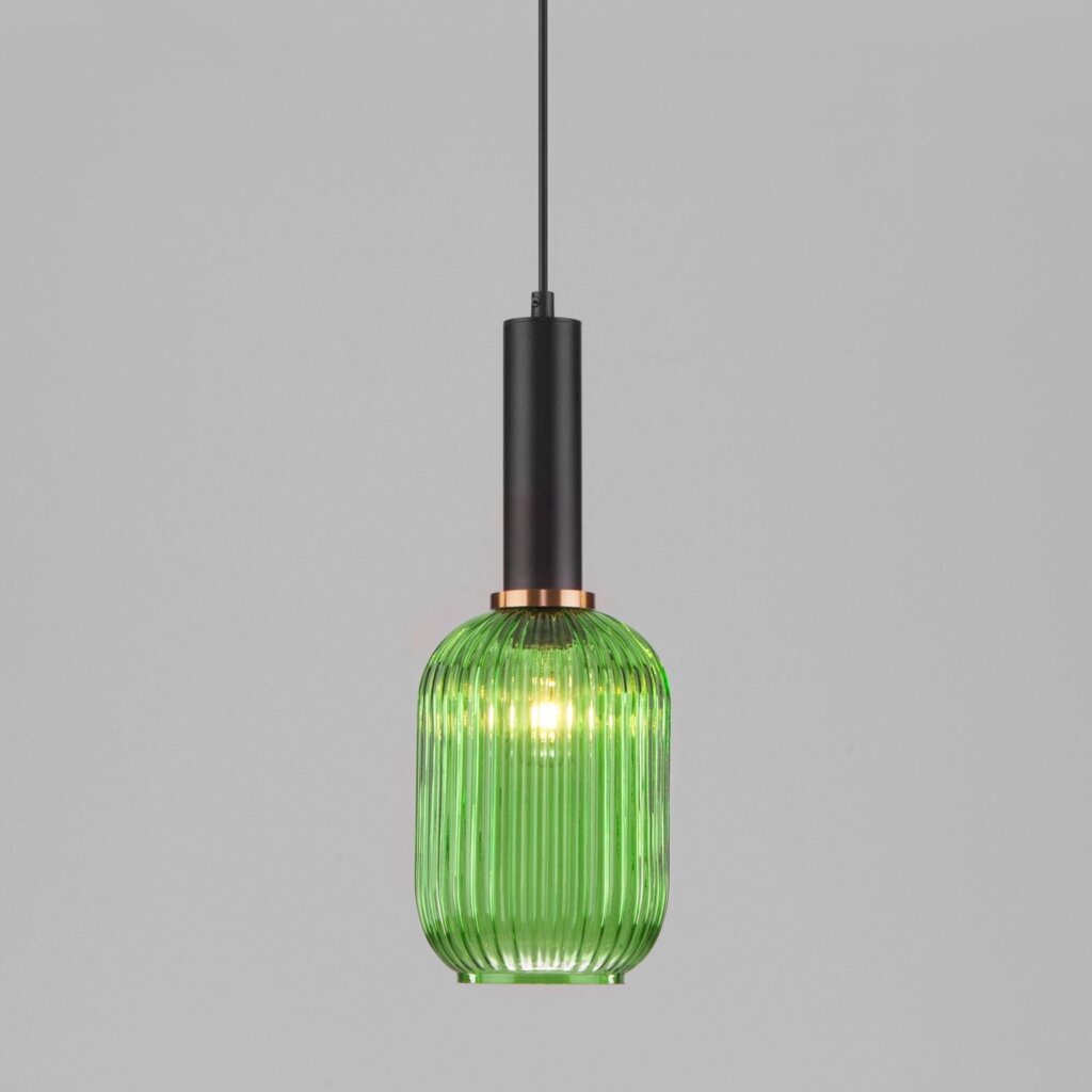 Подвесной светильник со стеклянным плафоном 50181/1 зеленый от компании ФЕРОСВЕТ - фото 1