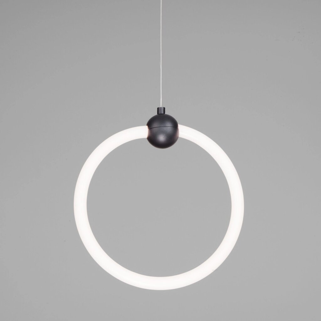 Подвесной светодиодный светильник в стиле минимализм 90166/1 черный от компании ФЕРОСВЕТ - фото 1