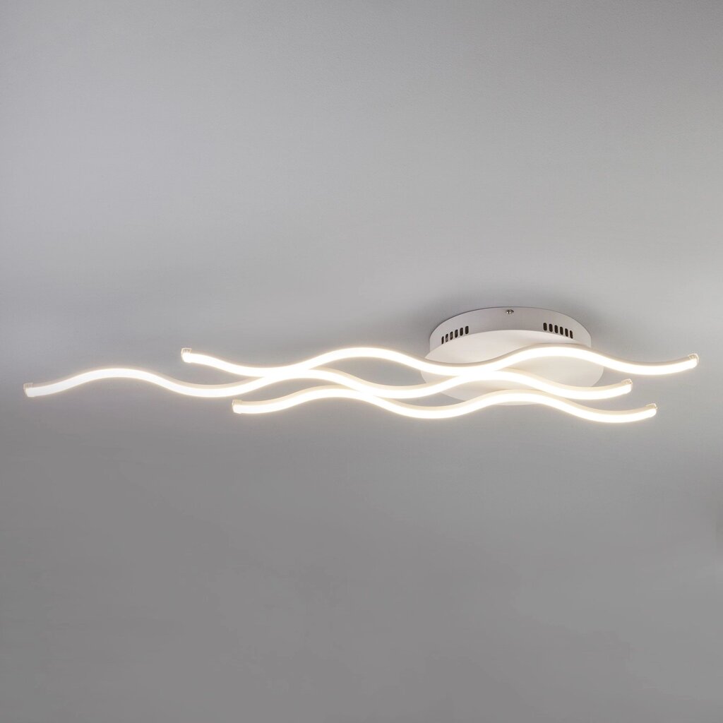 Потолочный светодиодный светильник в стиле минимализм 90090/3 белый от компании ФЕРОСВЕТ - фото 1