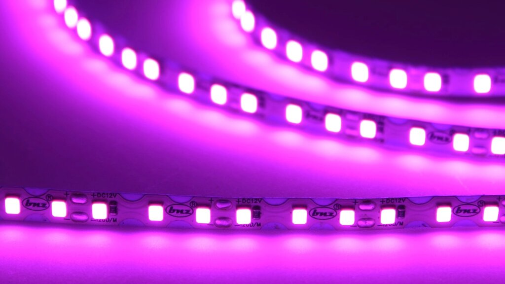 Светодиодная лента S-образная 2835, 120led/m, pink, 12V, IP20, BA7 DELCI от компании ФЕРОСВЕТ - фото 1