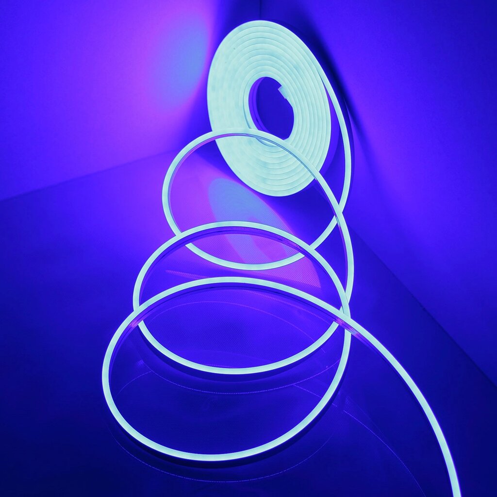 Светодиодный гибкий неон 4.5*13, 12V blue LB4 (блистер 5м) от компании ФЕРОСВЕТ - фото 1