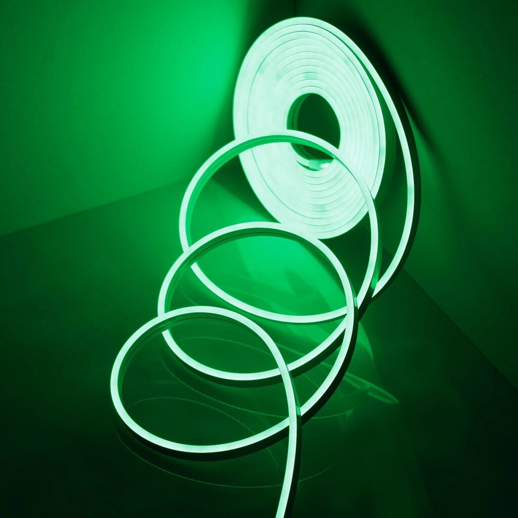 Светодиодный гибкий неон 4.5*13, 12V green LB3 (блистер 5м) от компании ФЕРОСВЕТ - фото 1