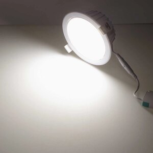Светодиодный светильник JH-TD-Z12W AR80 (12W, Day White) DELCI
