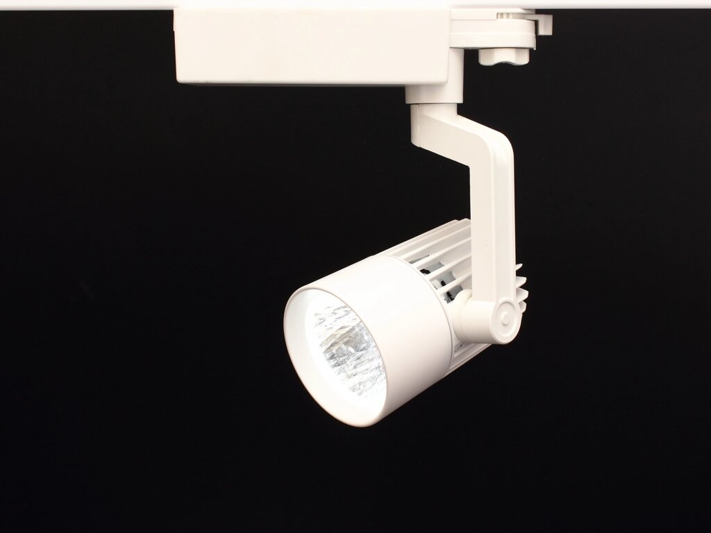 Светодиодный светильник трековый GDD-147 4L 4L24 (20W, white) DELCI от компании ФЕРОСВЕТ - фото 1